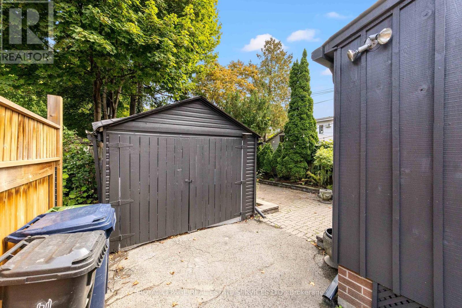 1565 Mount Pleasant Road, Toronto, Ontario  M4N 2V4 - Photo 40 - C12424241