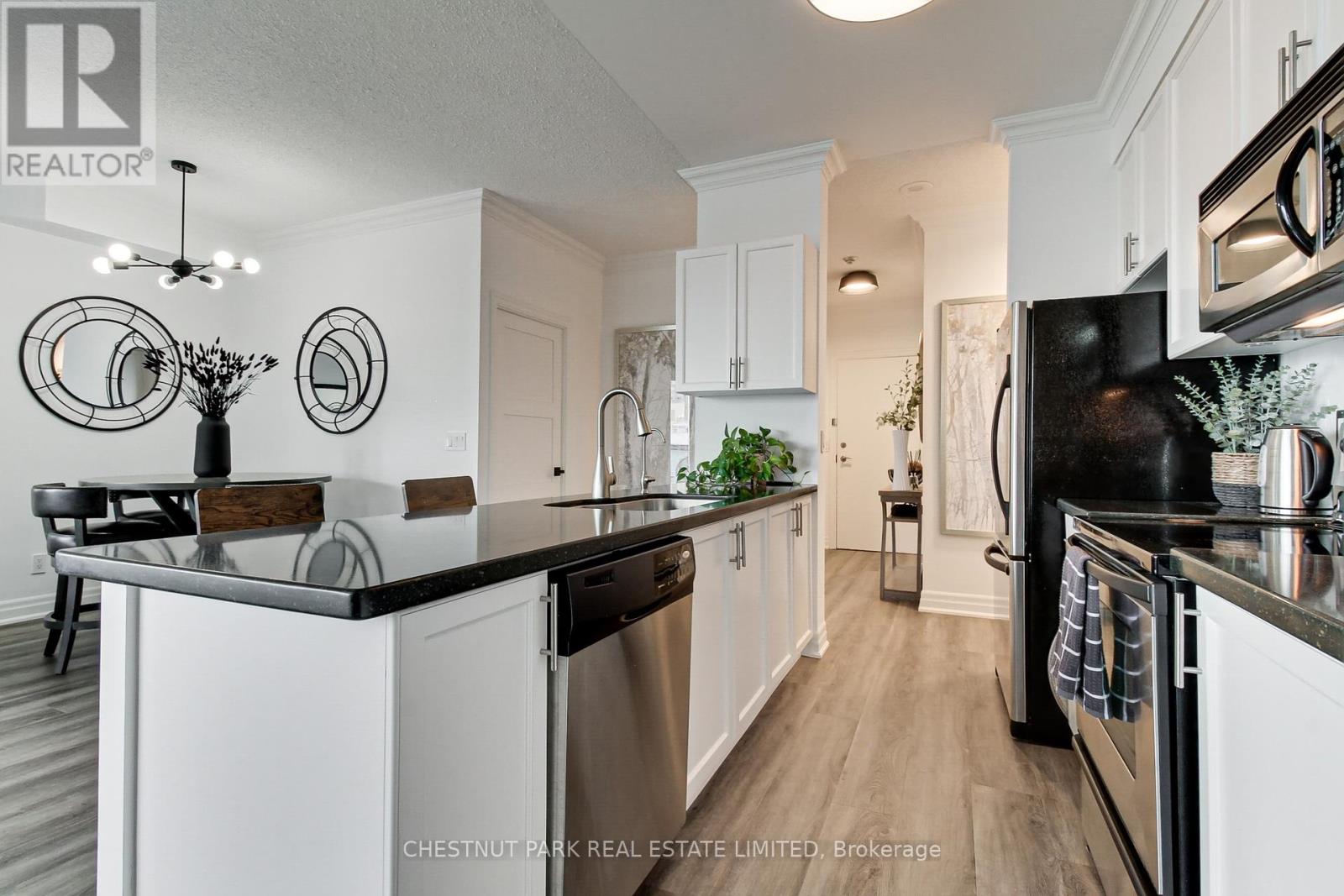1805 - 2121 Lake Shore Boulevard W, Toronto, Ontario  M8V 4E9 - Photo 7 - W12329320
