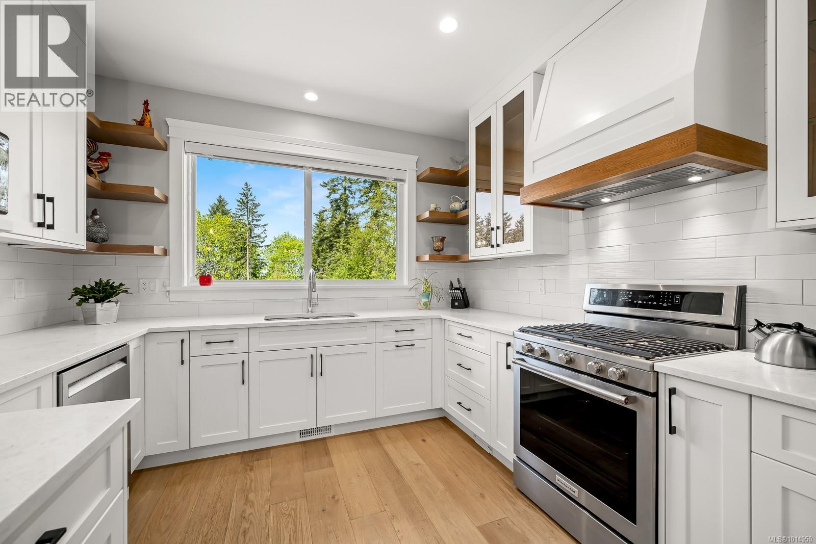 1580 Crown Isle Blvd, Courtenay, British Columbia  V9N 0E3 - Photo 4 - 1014950