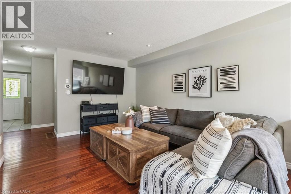 35 Pettit Street, Stoney Creek, Ontario  L8E 5V7 - Photo 6 - 40770907