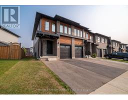 933 ROBERT FERRIE DRIVE, Kitchener, Ontario