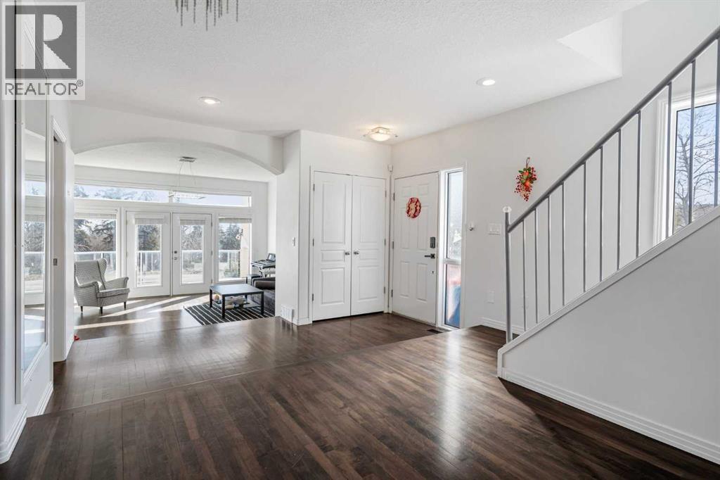 5503 Strathcona Hill Sw, Calgary, Alberta  T3H 1S2 - Photo 6 - A2251494