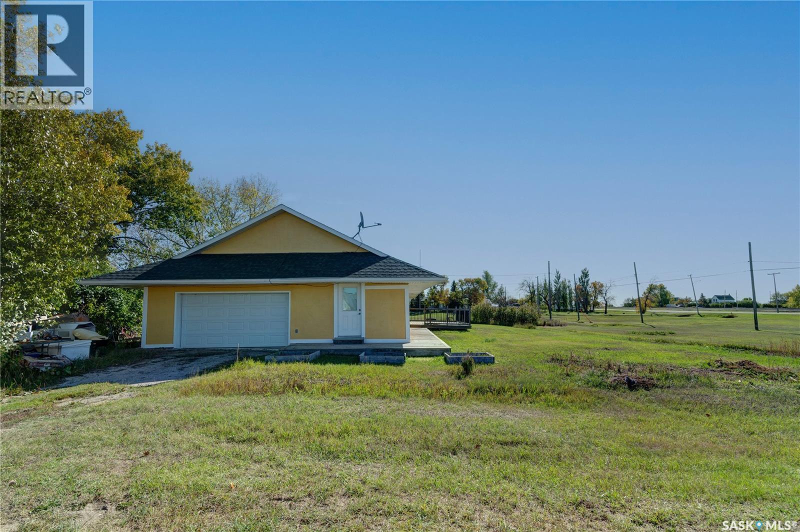 126 George Street, Drinkwater, Saskatchewan  S0H 1G0 - Photo 2 - SK019253