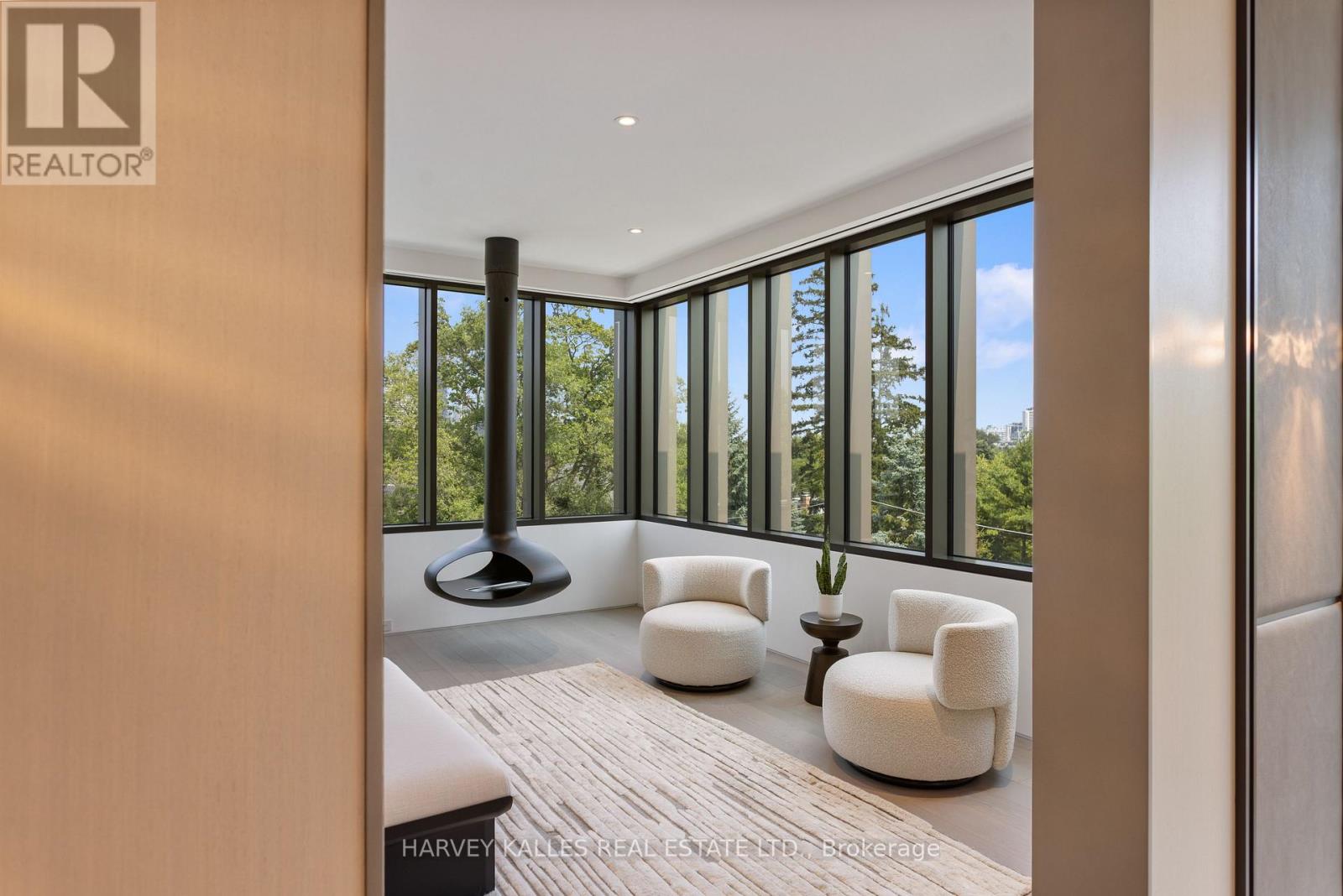 211 Dunvegan Road, Toronto (Forest Hill South), Ontario  M5P 2P3 - Photo 17 - C12424722