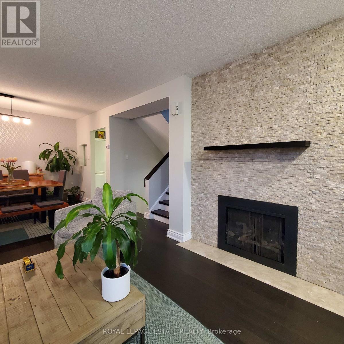 Th1 - 73 Upper Canada Drive, Toronto (St. Andrew-Windfields), Ontario  M2P 2A2 - Photo 4 - C12424747
