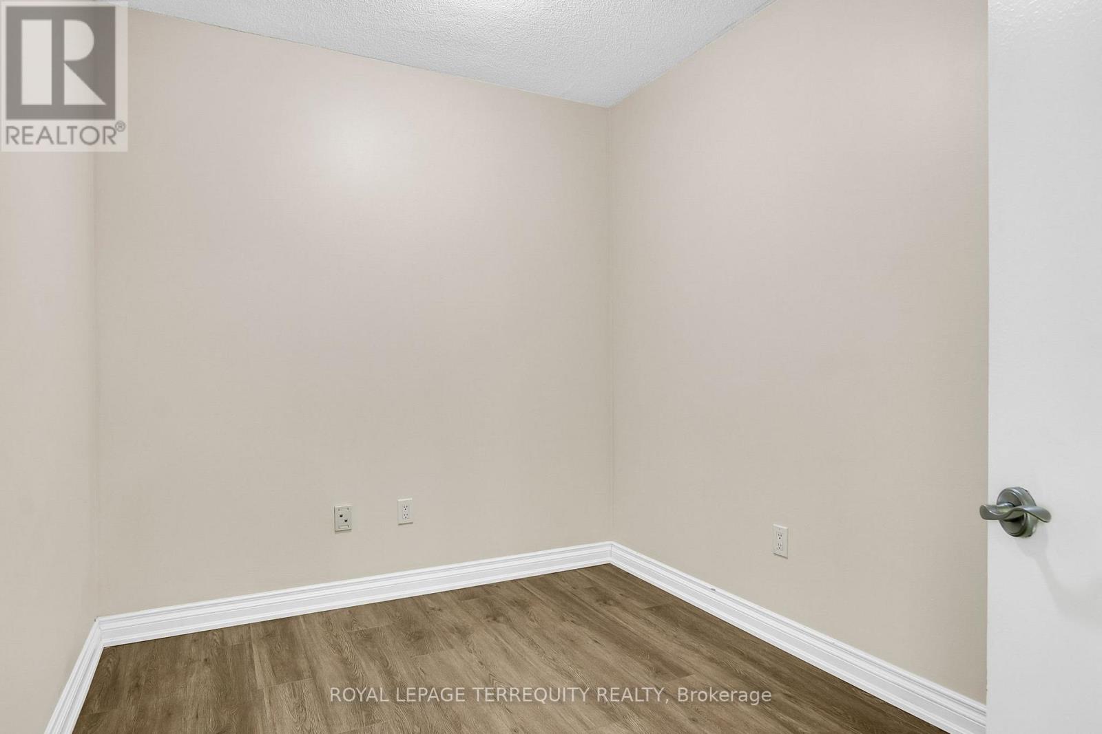 709 - 35 Mariner Terrace, Toronto (Waterfront Communities), Ontario  M5V 3V9 - Photo 15 - C12424748