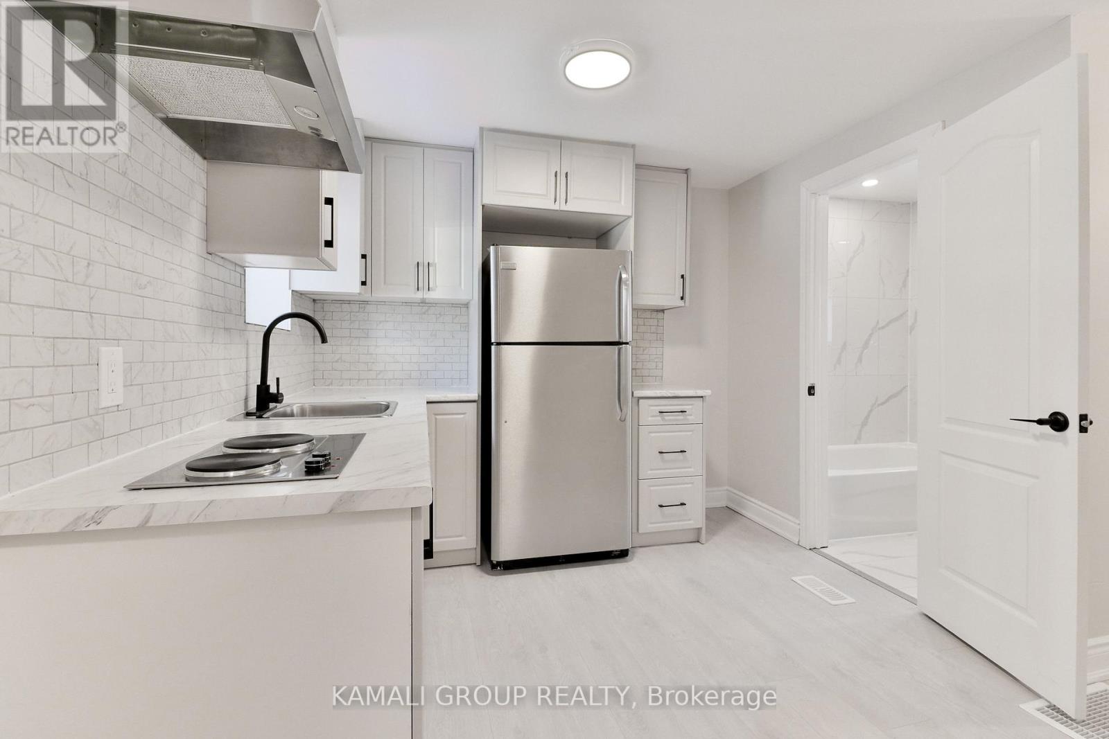 Unit 1 - 93 Mcmillan Drive, Oshawa, Ontario  L1G 3Z7 - Photo 4 - E12424732