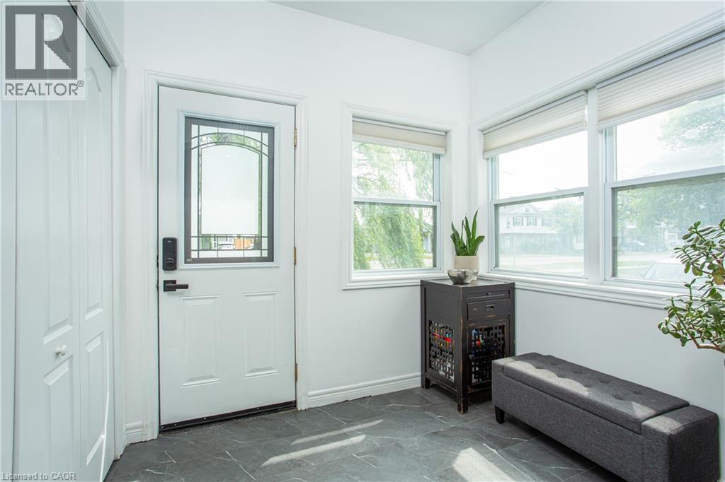 826 Beach Boulevard, Hamilton, Ontario  L8H 6Z5 - Photo 5 - 40772646