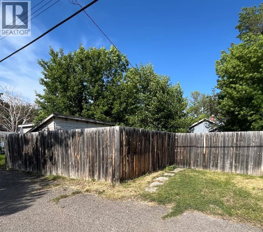 516 12 A Street N, Lethbridge, Alberta  T1H 2J8 - Photo 30 - A2227280