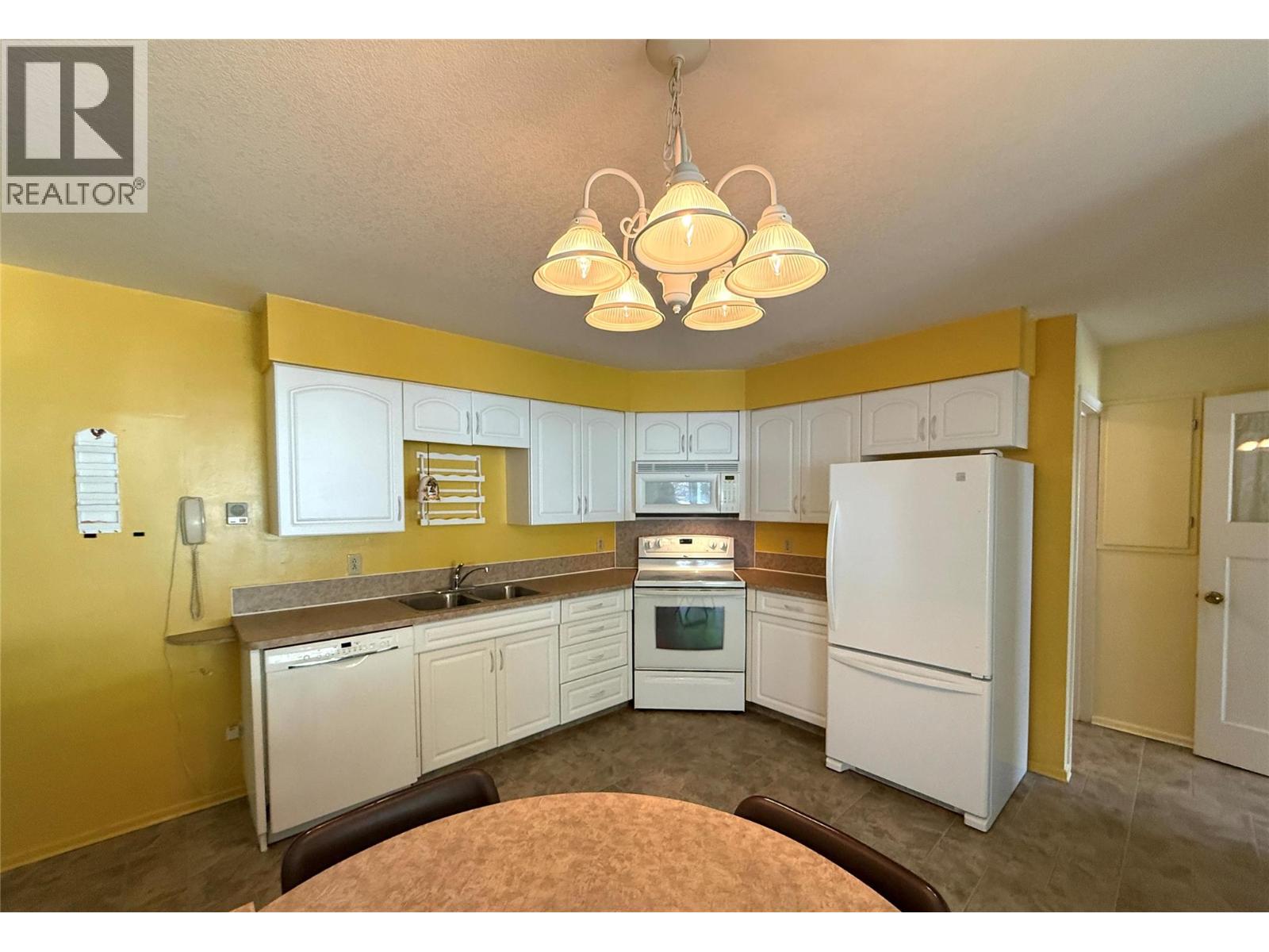 866 Rotary Drive, Kimberley, British Columbia  V1A 1E6 - Photo 8 - 10363250