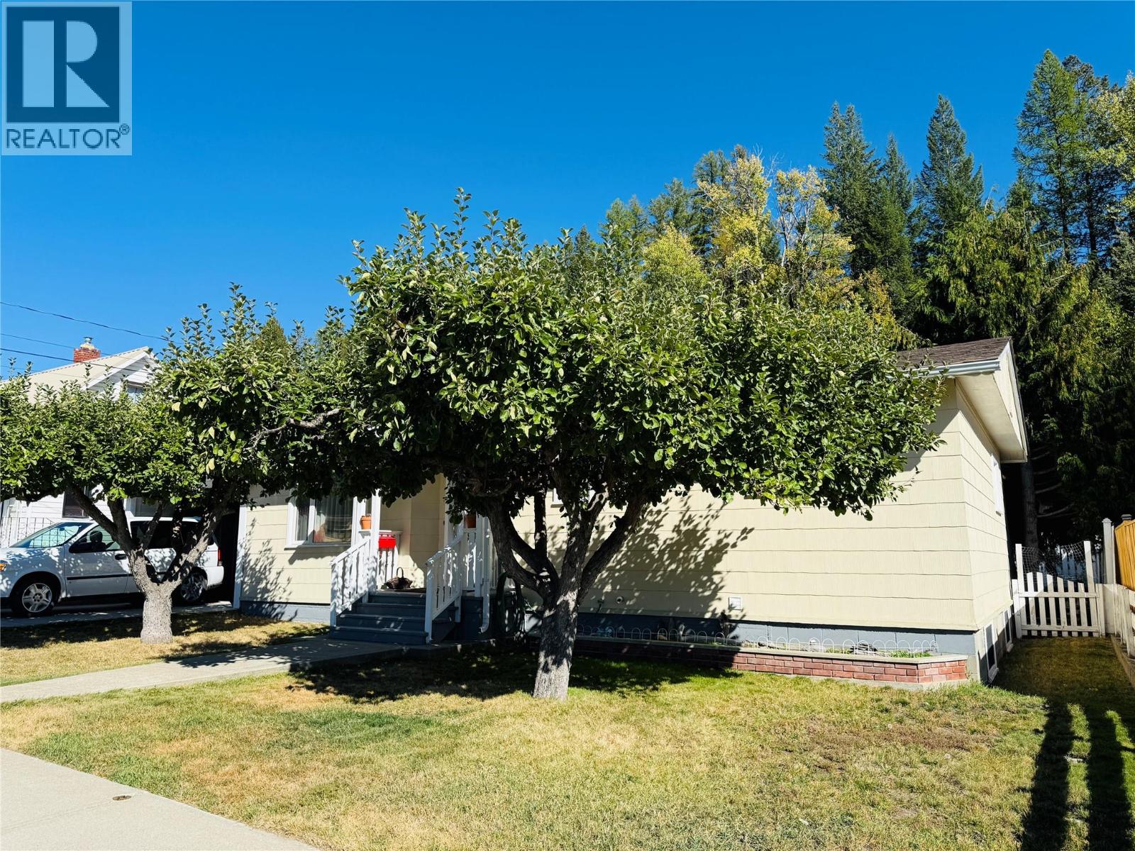 866 Rotary Drive, Kimberley, British Columbia  V1A 1E6 - Photo 3 - 10363250