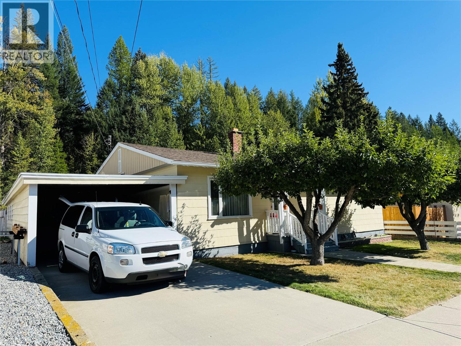 866 Rotary Drive, Kimberley, British Columbia  V1A 1E6 - Photo 4 - 10363250