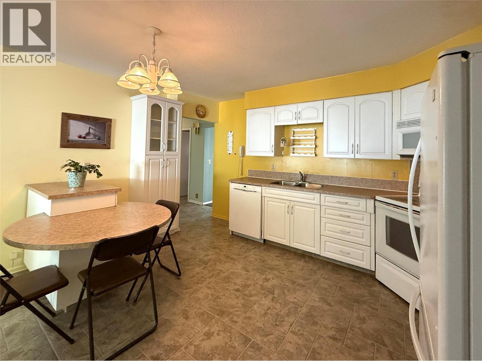 866 Rotary Drive, Kimberley, British Columbia  V1A 1E6 - Photo 10 - 10363250