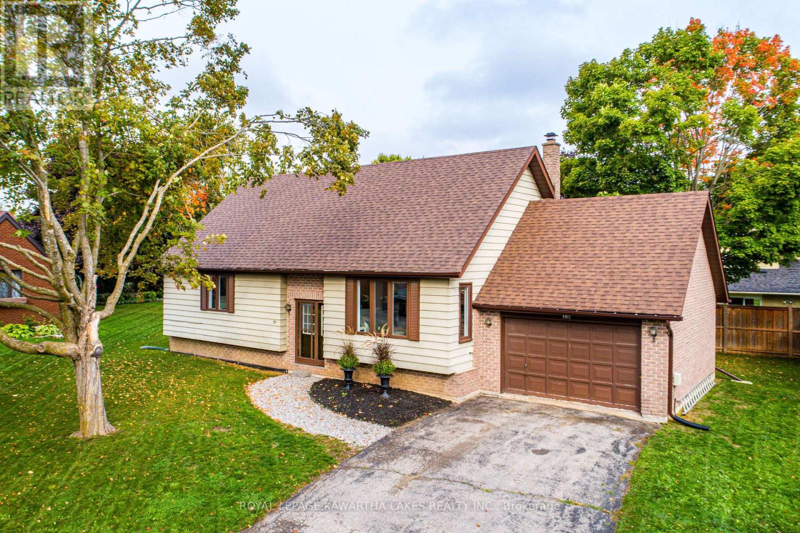 10 DON COURT, Kawartha Lakes, Ontario