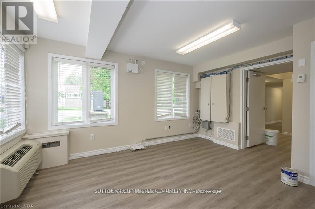 782 Industrial Road, London East, Ontario  N5V 3N2 - Photo 9 - X12424831
