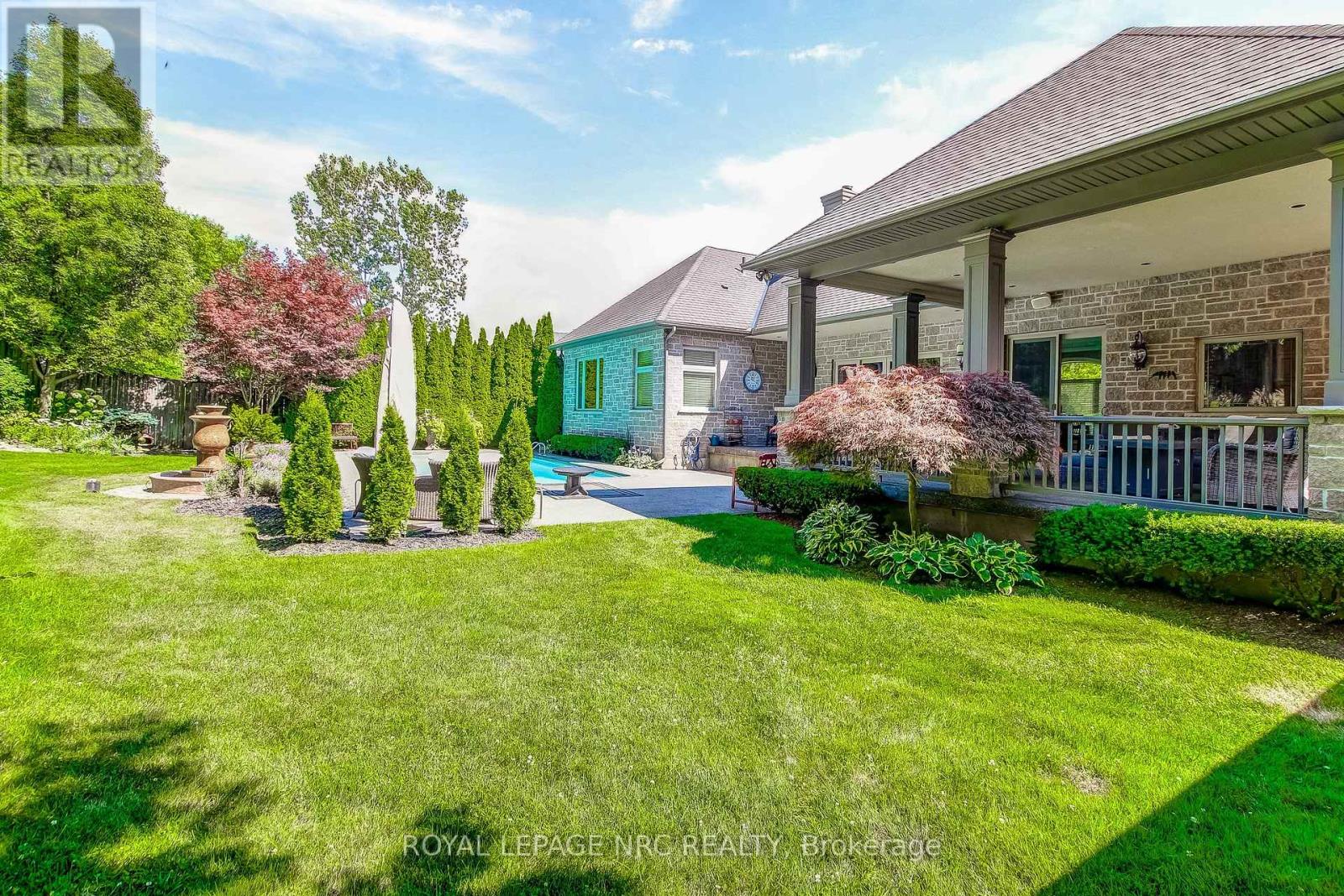 6725 Domenic Crescent, Niagara Falls, Ontario  L2J 4L5 - Photo 38 - X12298461