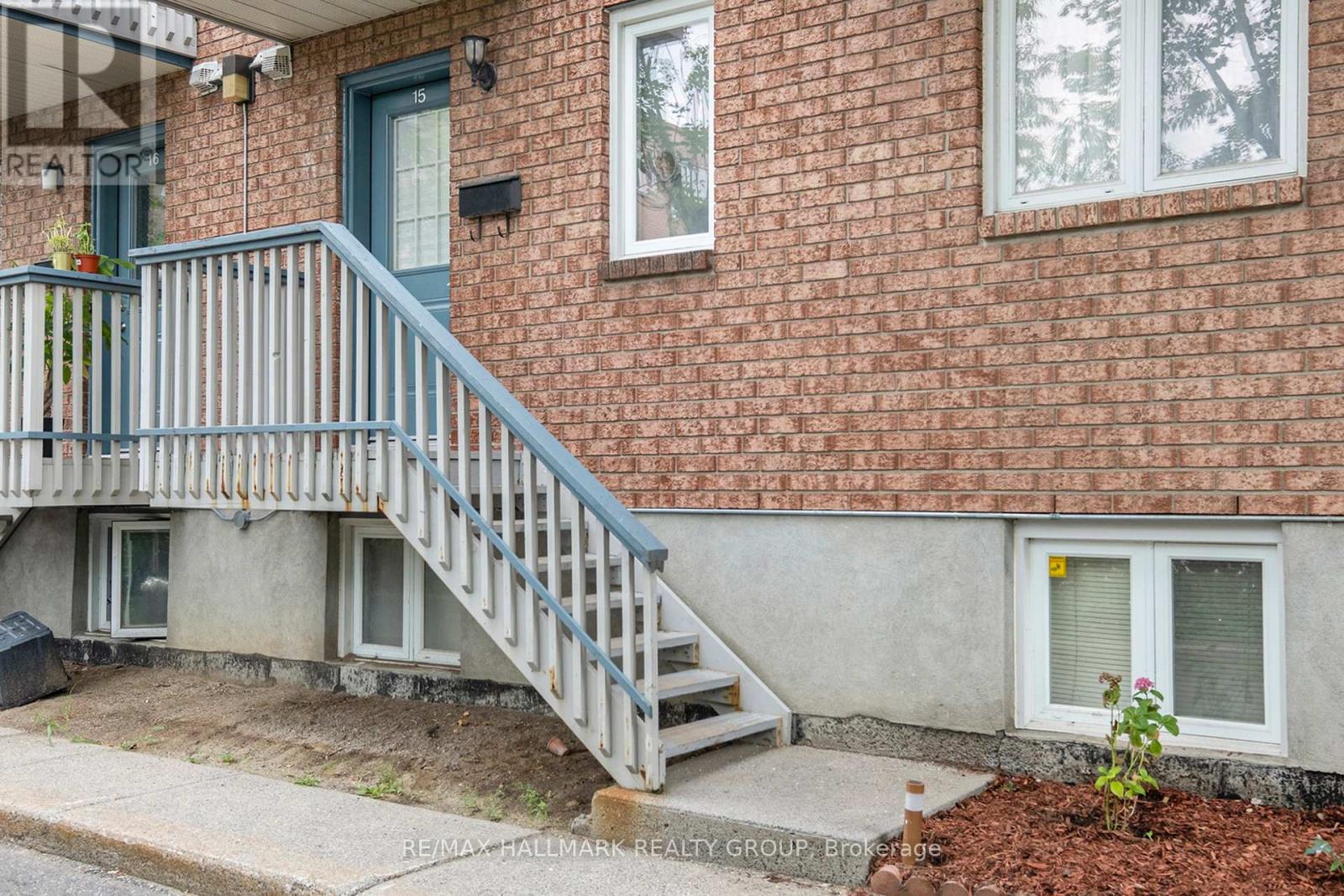 15 - 1204 Shillington Avenue, Ottawa, Ontario  K1Z 7Z4 - Photo 2 - X12424832