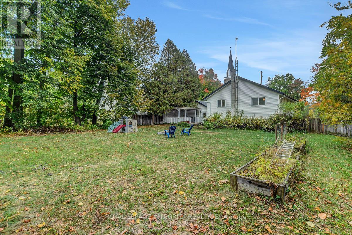 34 Bennett Street, Edwardsburgh/cardinal, Ontario  K0E 1X0 - Photo 43 - X12424838