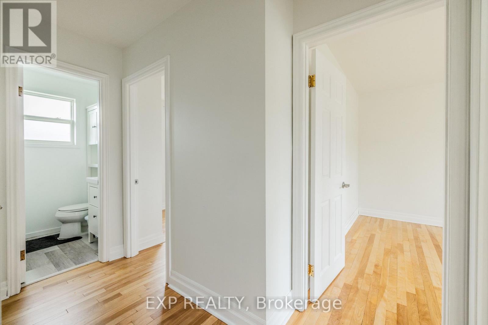 1954 Rosebella Avenue, Ottawa, Ontario  K1T 1G7 - Photo 10 - X12424860