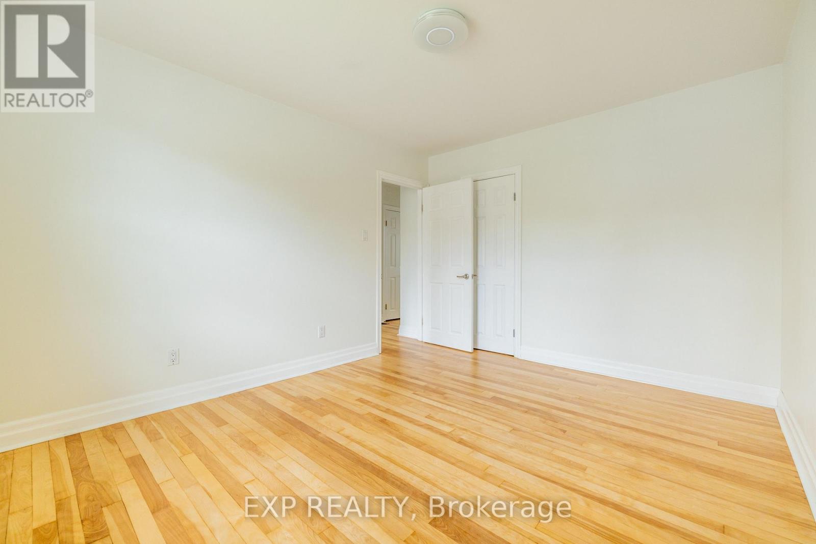 1954 Rosebella Avenue, Ottawa, Ontario  K1T 1G7 - Photo 15 - X12424860