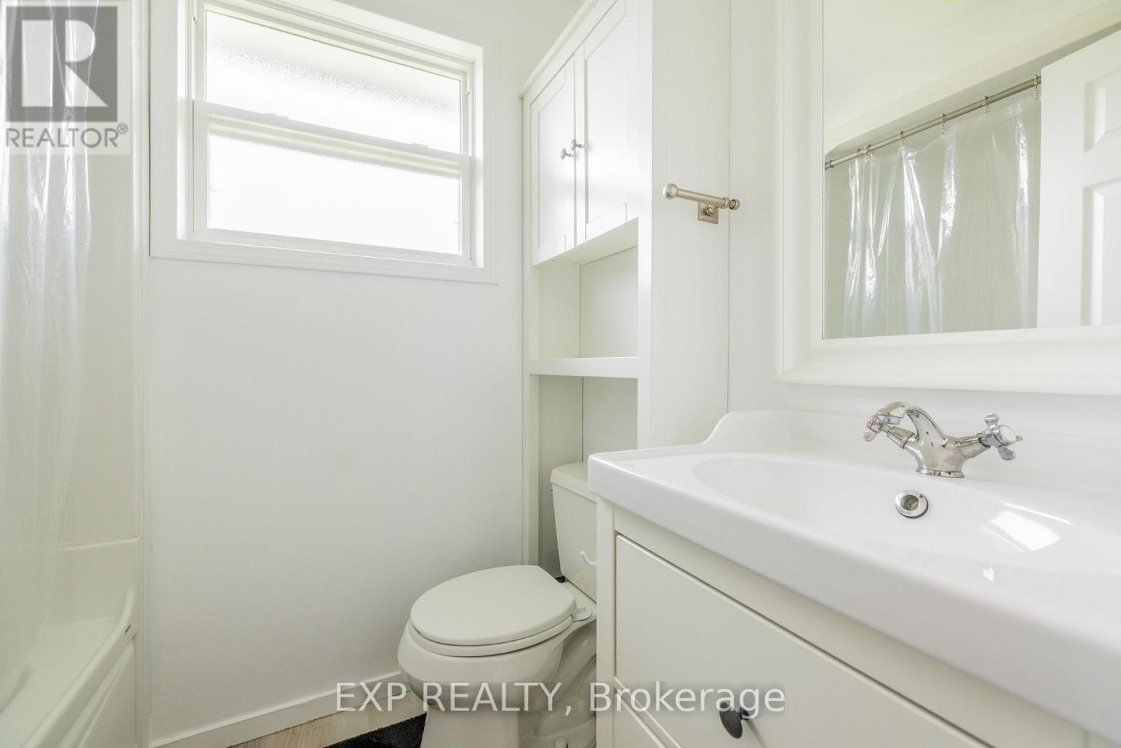 1954 Rosebella Avenue, Ottawa, Ontario  K1T 1G7 - Photo 16 - X12424860