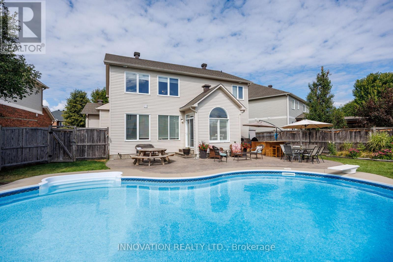 3719 Twin Falls Place, Ottawa, Ontario  K1V 1W7 - Photo 4 - X12424878