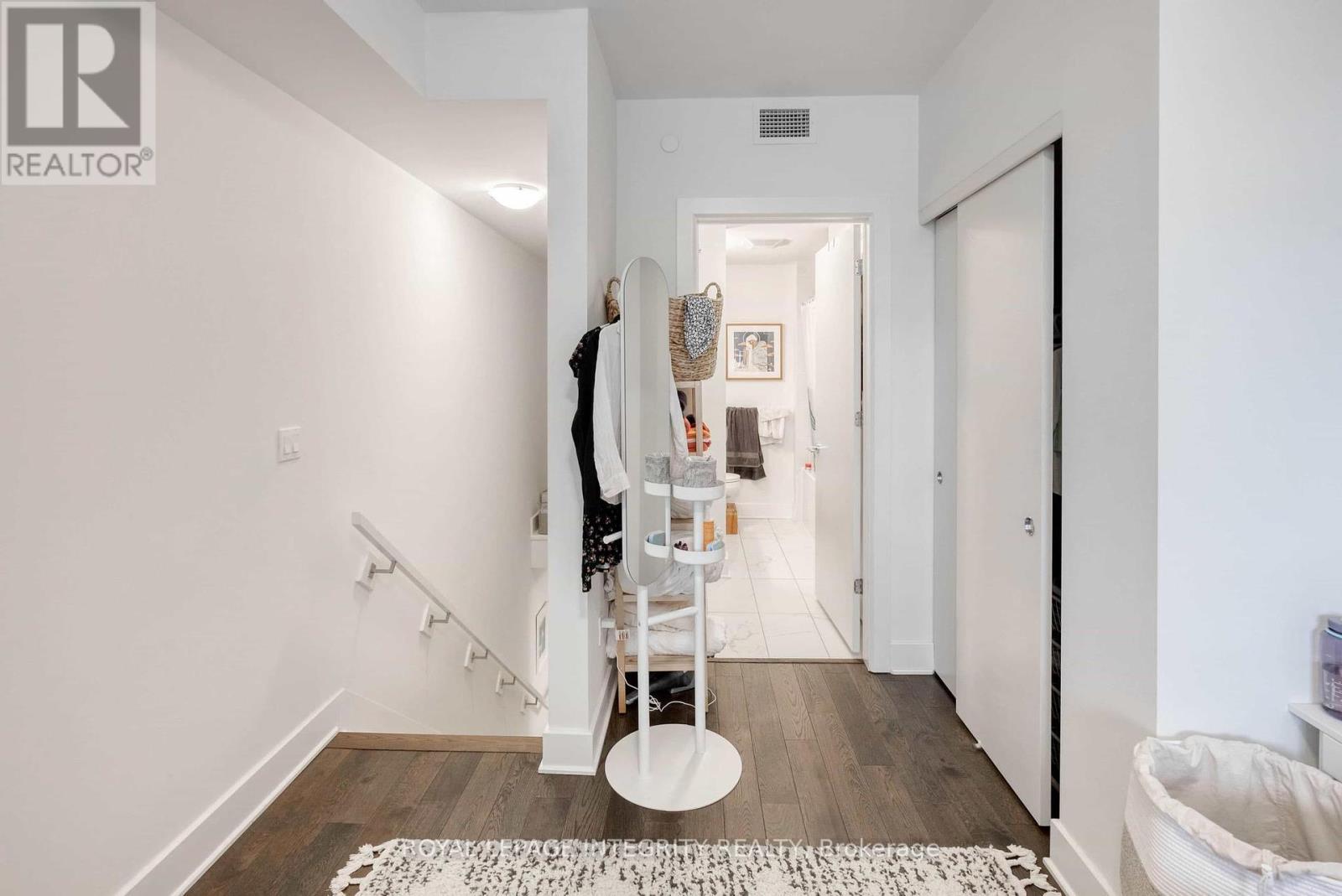 808 - 255 Bay Street, Ottawa, Ontario  K1R 0C5 - Photo 19 - X12424880