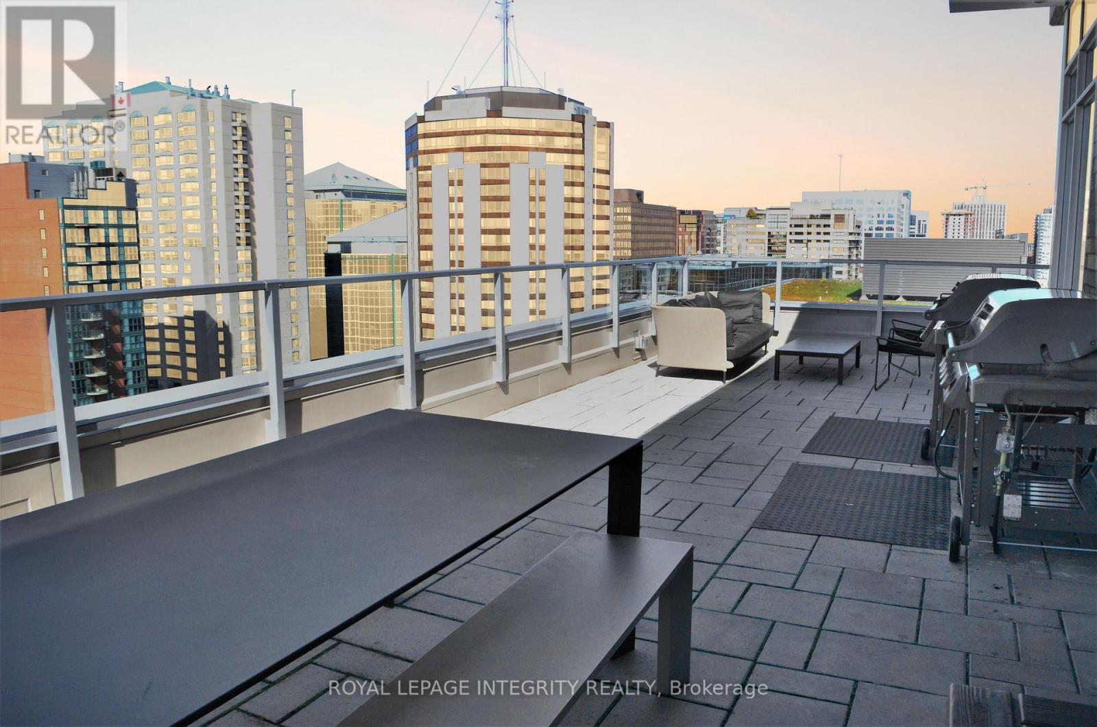 808 - 255 Bay Street, Ottawa, Ontario  K1R 0C5 - Photo 26 - X12424880
