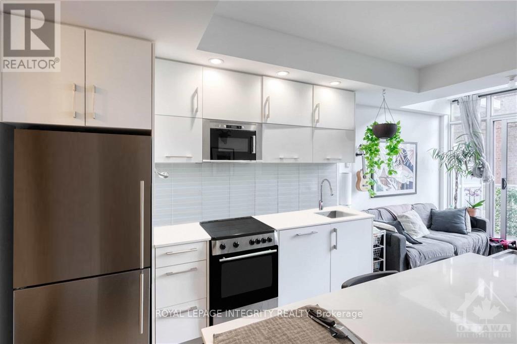 808 - 255 Bay Street, Ottawa, Ontario  K1R 0C5 - Photo 7 - X12424880