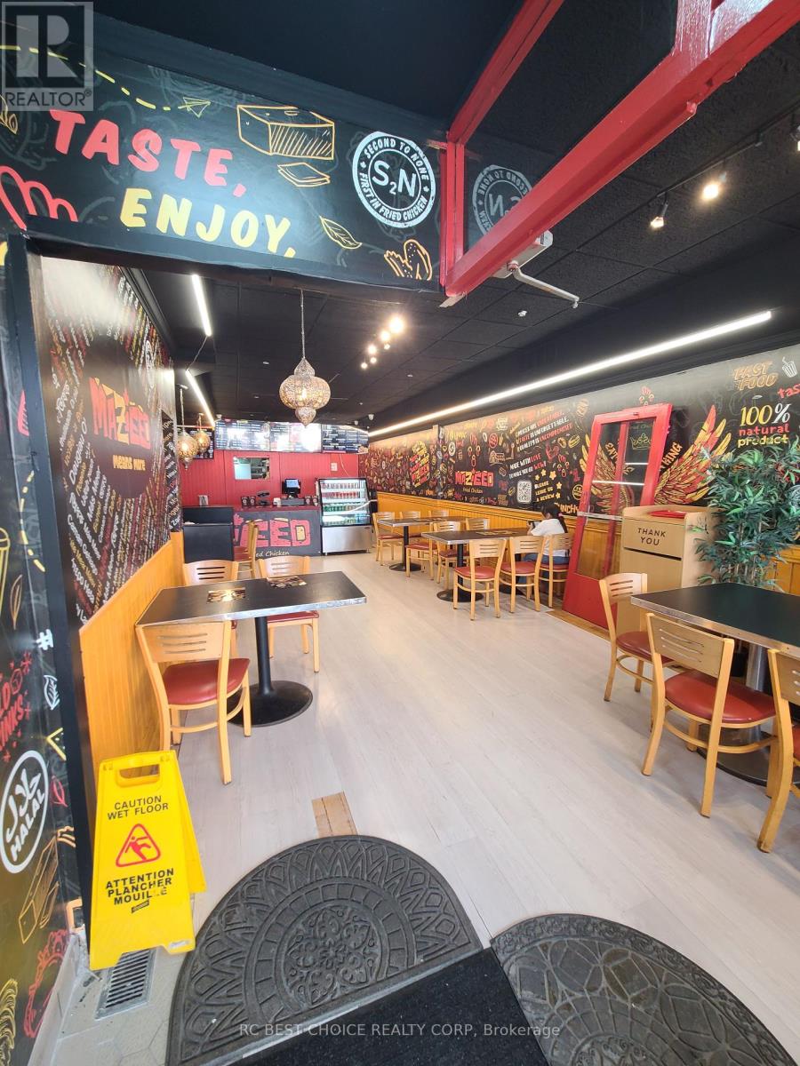 876 Browns Line, Toronto (Alderwood), Ontario  M8W 3W2 - Photo 6 - W12424749