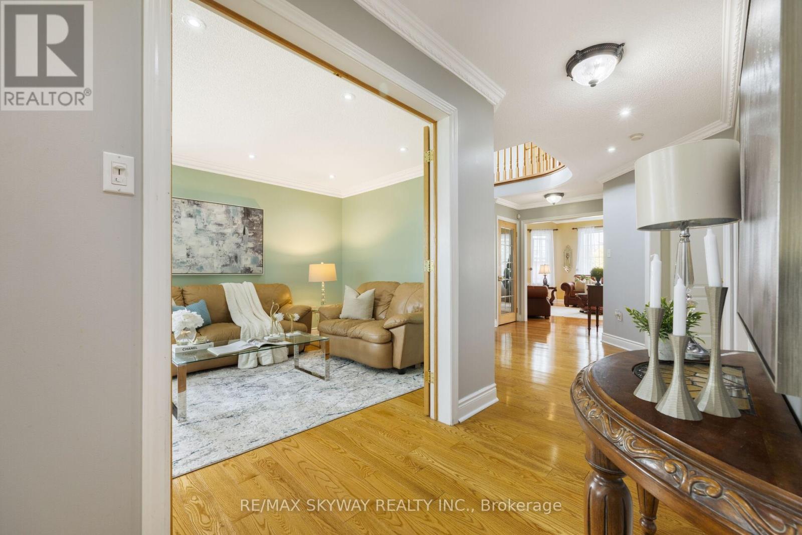 57 Banington Crescent, Brampton, Ontario  L7A 1G3 - Photo 7 - W12424765