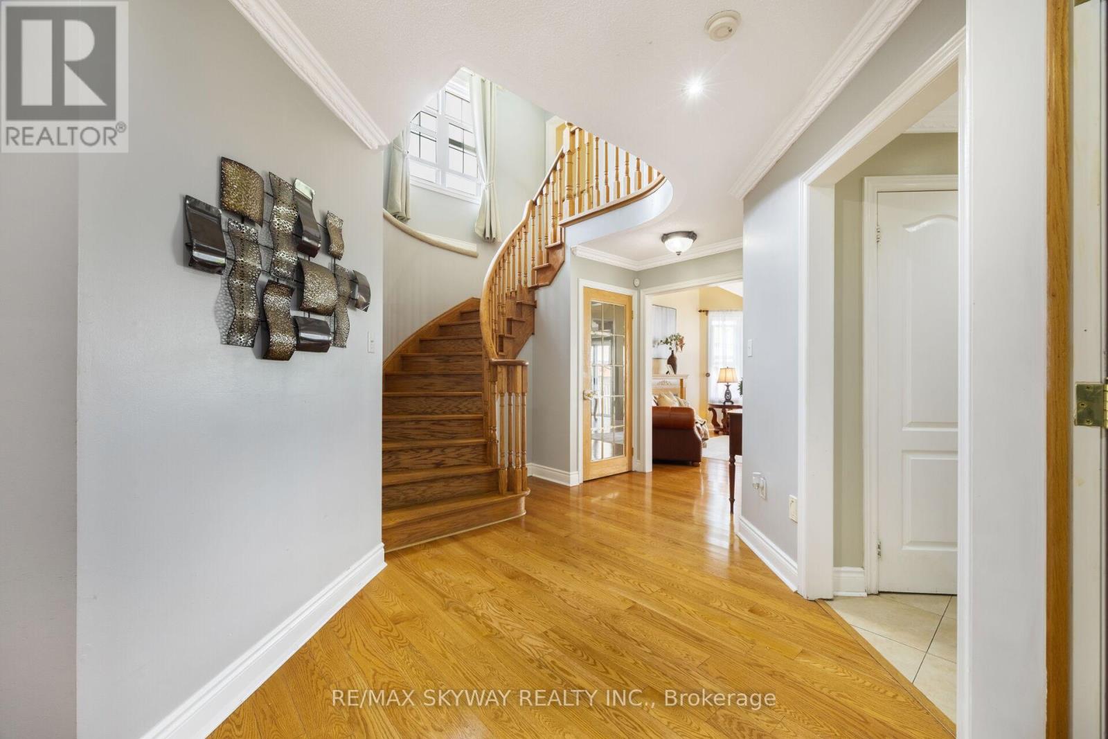 57 Banington Crescent, Brampton, Ontario  L7A 1G3 - Photo 8 - W12424765