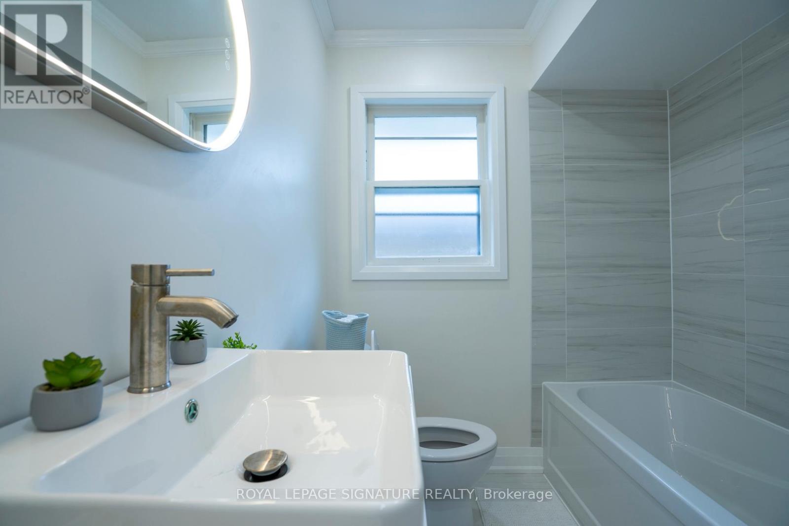 61 Broadmoor Avenue, Kitchener, Ontario  N2C 1Y6 - Photo 14 - X12424356