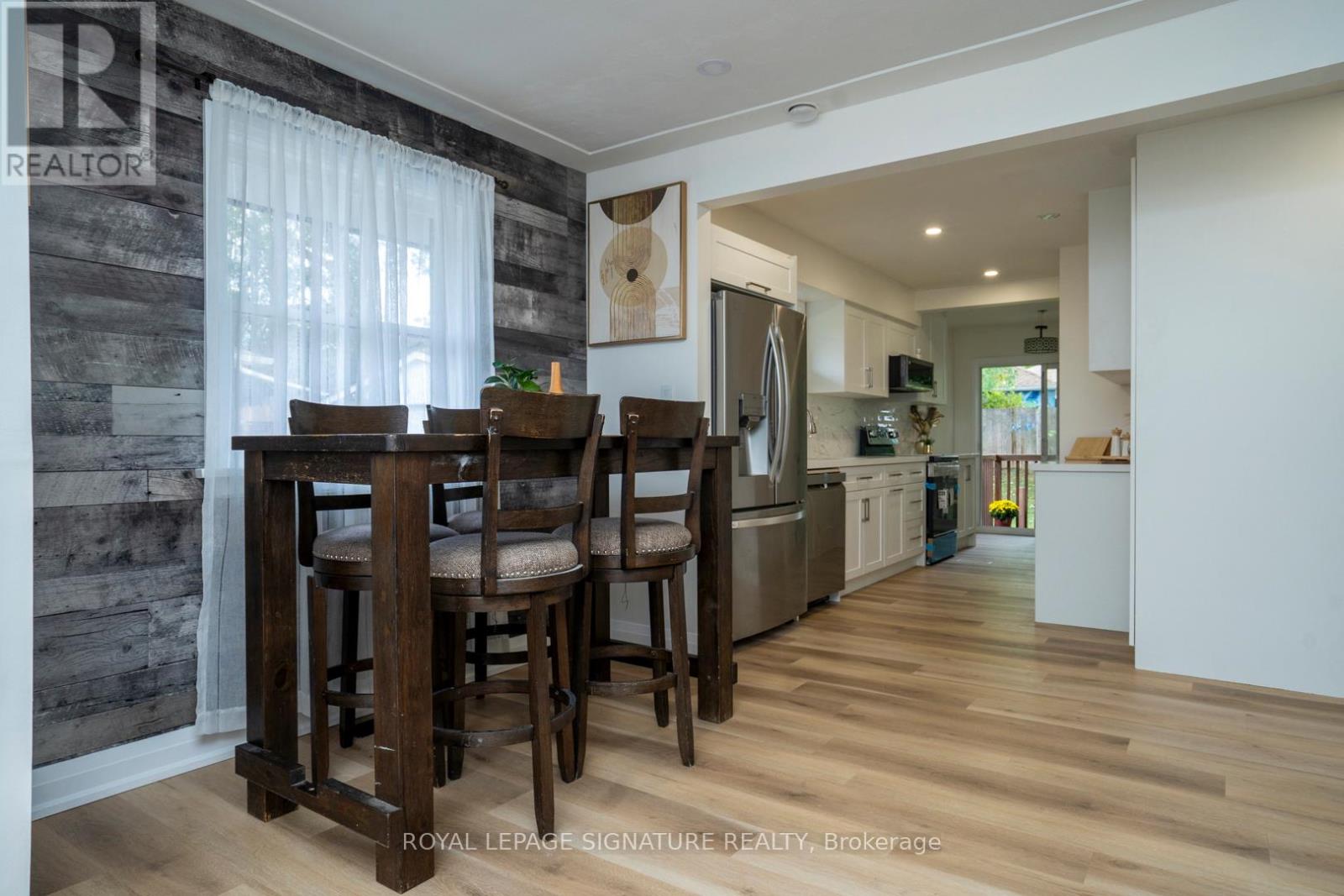 61 Broadmoor Avenue, Kitchener, Ontario  N2C 1Y6 - Photo 6 - X12424356