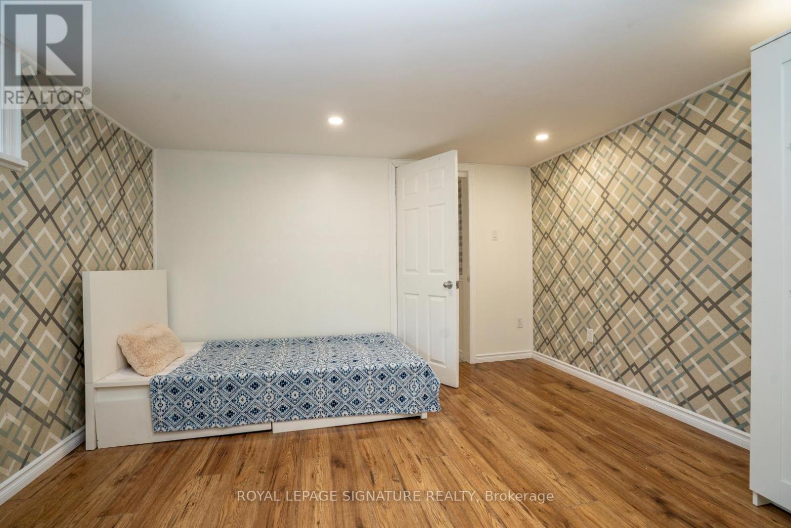 61 Broadmoor Avenue, Kitchener, Ontario  N2C 1Y6 - Photo 27 - X12424356