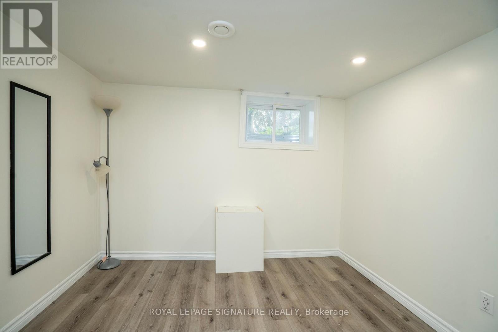 61 Broadmoor Avenue, Kitchener, Ontario  N2C 1Y6 - Photo 17 - X12424356