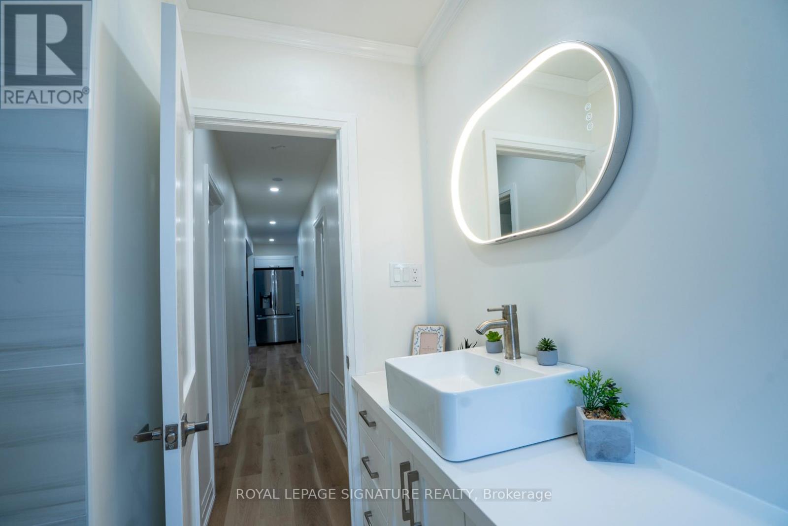 61 Broadmoor Avenue, Kitchener, Ontario  N2C 1Y6 - Photo 15 - X12424356