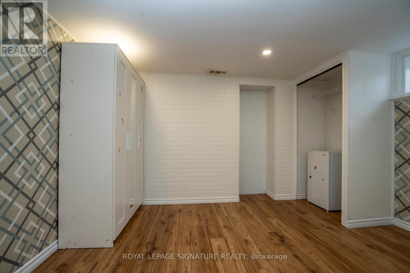 61 Broadmoor Avenue, Kitchener, Ontario  N2C 1Y6 - Photo 26 - X12424356