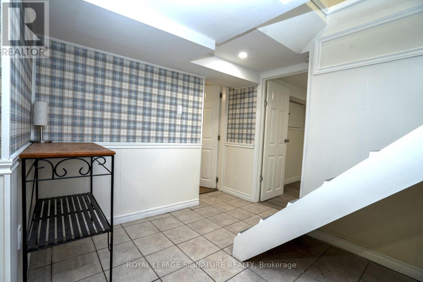 61 Broadmoor Avenue, Kitchener, Ontario  N2C 1Y6 - Photo 28 - X12424356