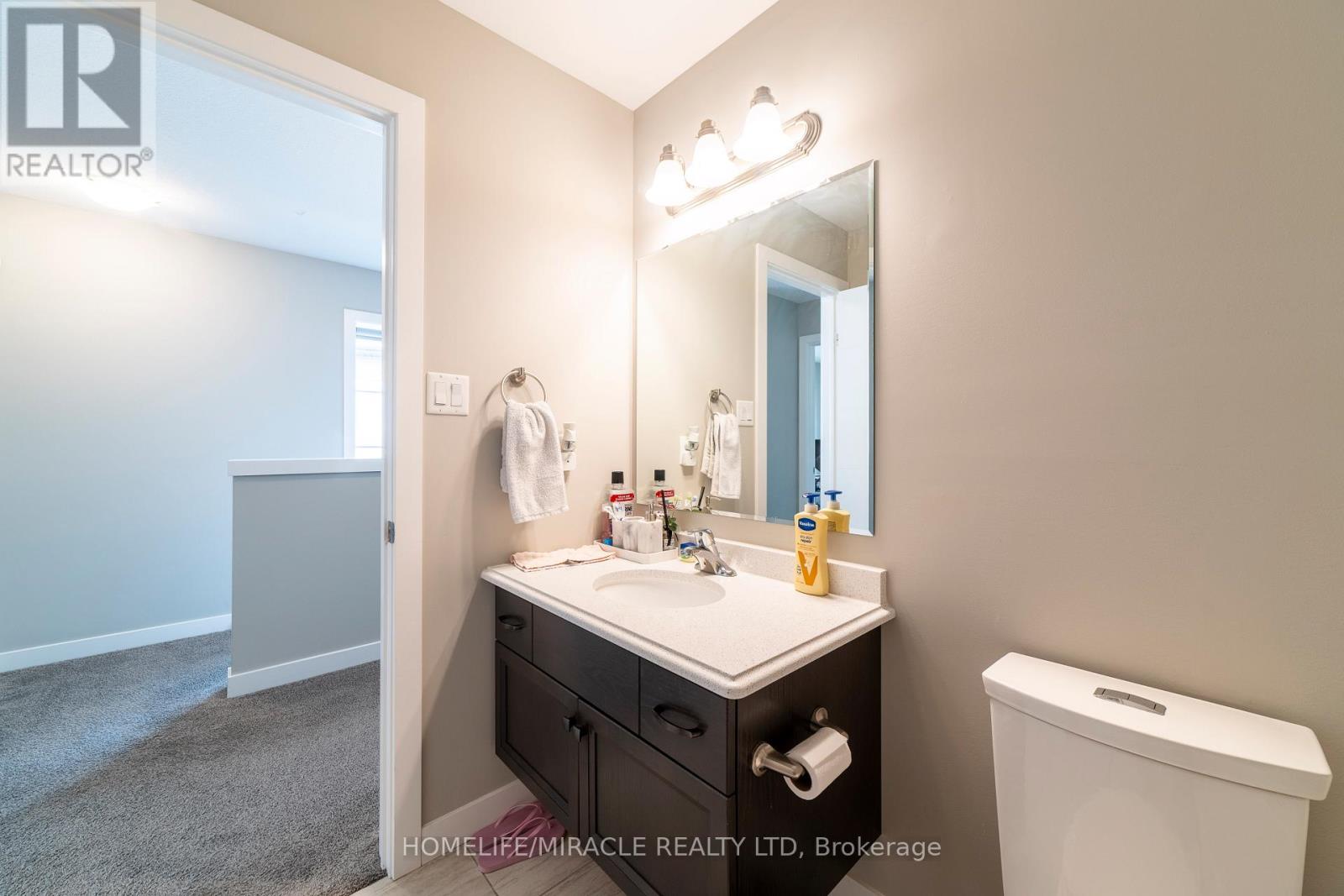 933 Robert Ferrie Drive, Kitchener, Ontario  N2R 0P9 - Photo 19 - X12392860