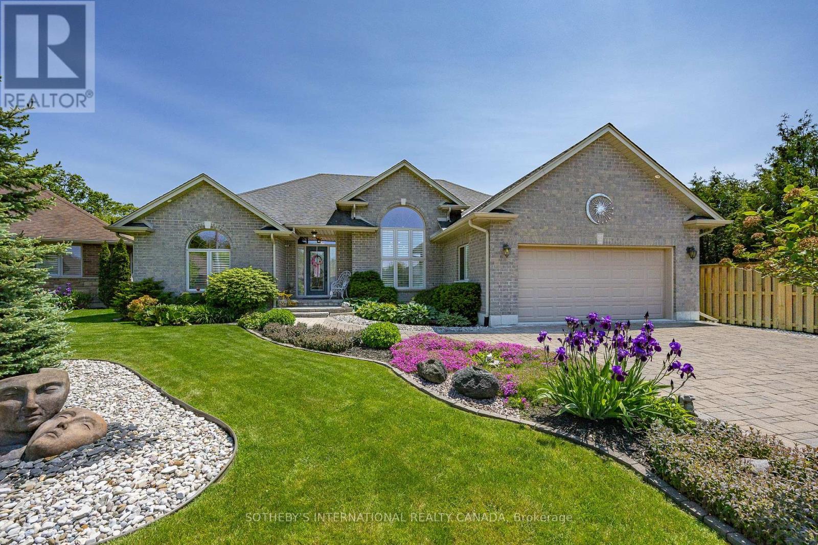 25 Birch Avenue, Norfolk (Port Dover), Ontario  N0A 1N6 - Photo 48 - X12424723