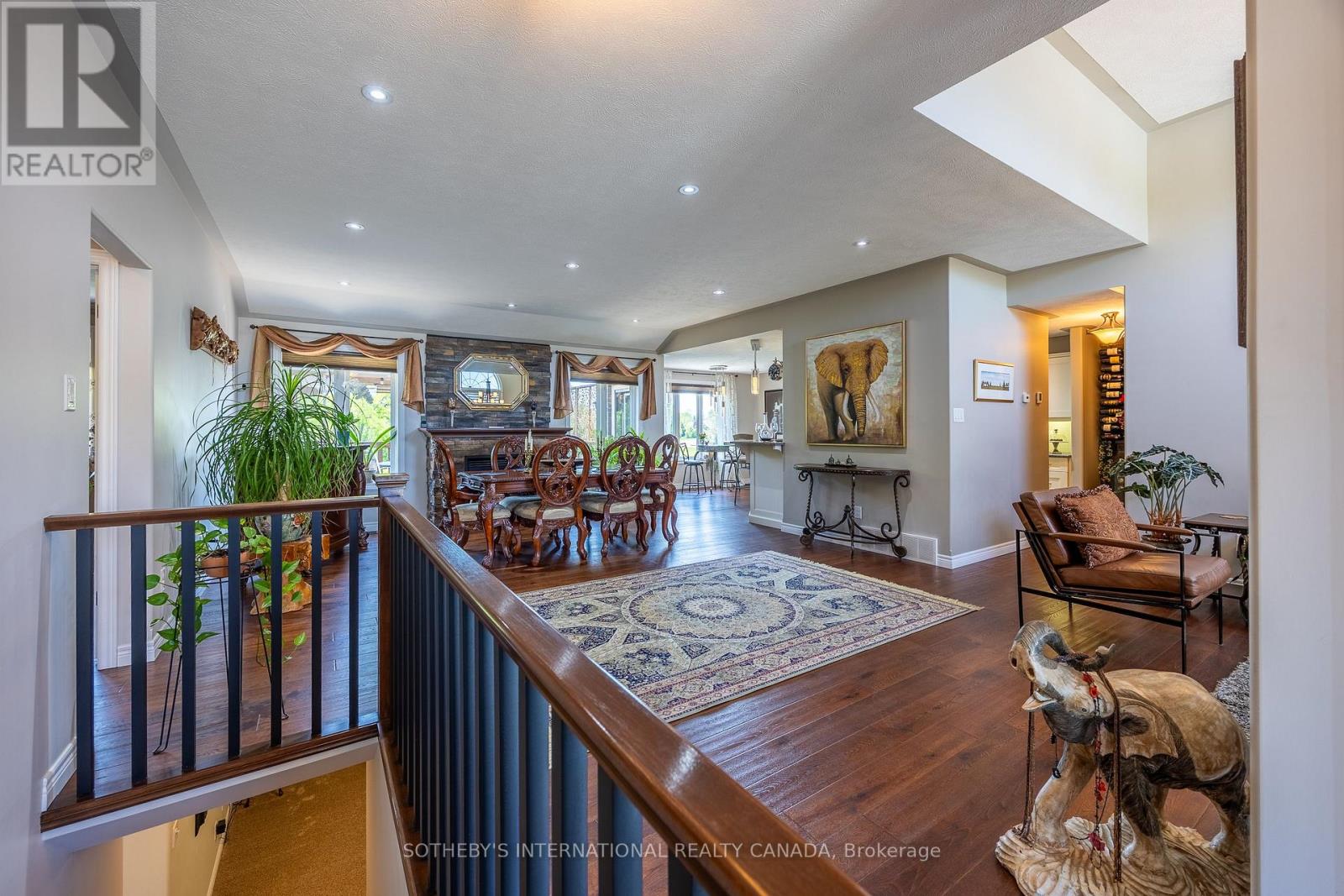 25 Birch Avenue, Norfolk (Port Dover), Ontario  N0A 1N6 - Photo 7 - X12424723