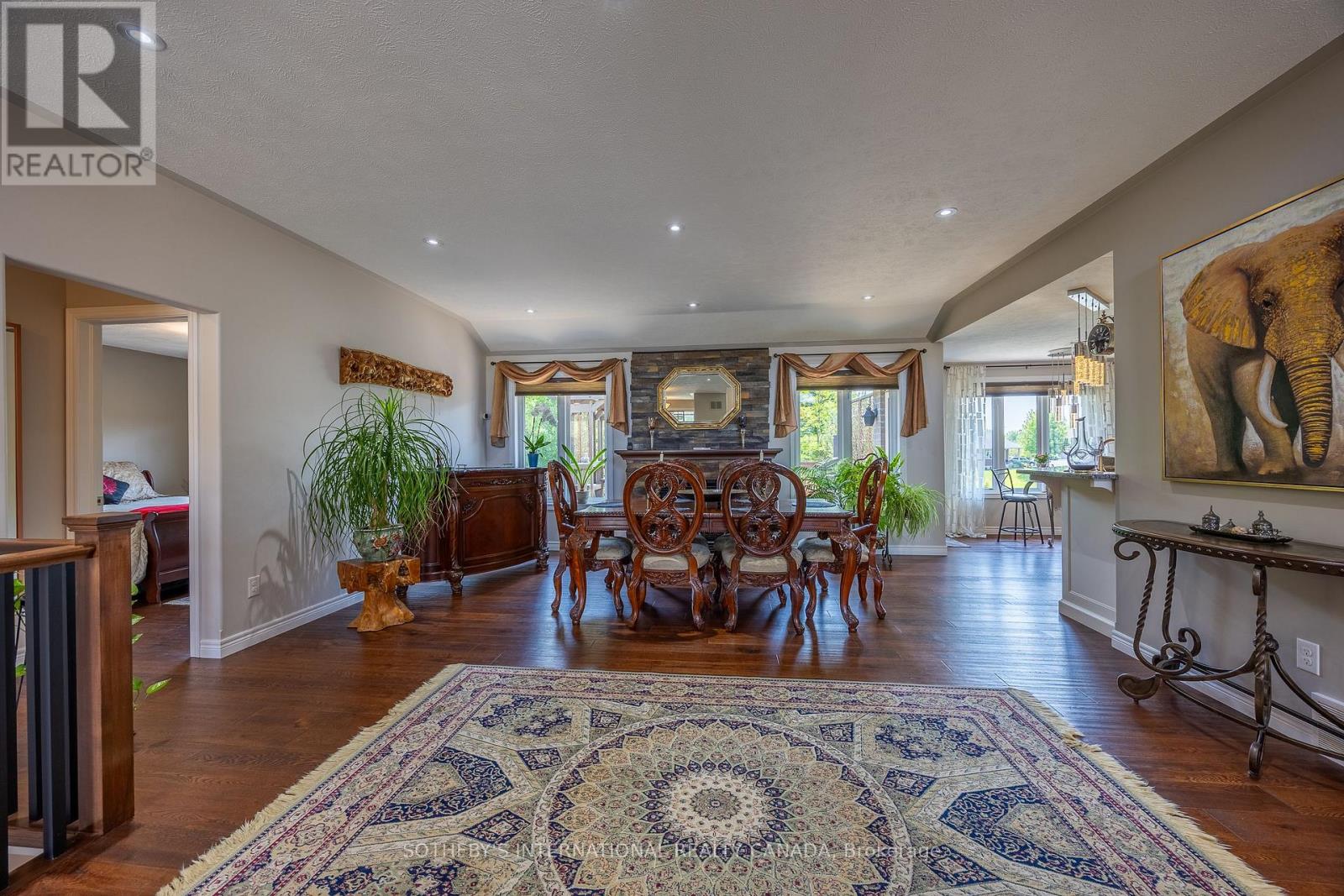 25 Birch Avenue, Norfolk (Port Dover), Ontario  N0A 1N6 - Photo 8 - X12424723