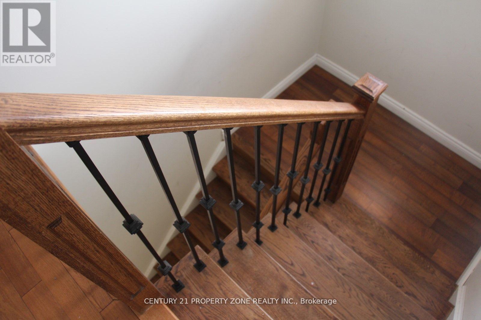 163 Stone Church Road E, Hamilton, Ontario  L9B 1A8 - Photo 14 - X12424725