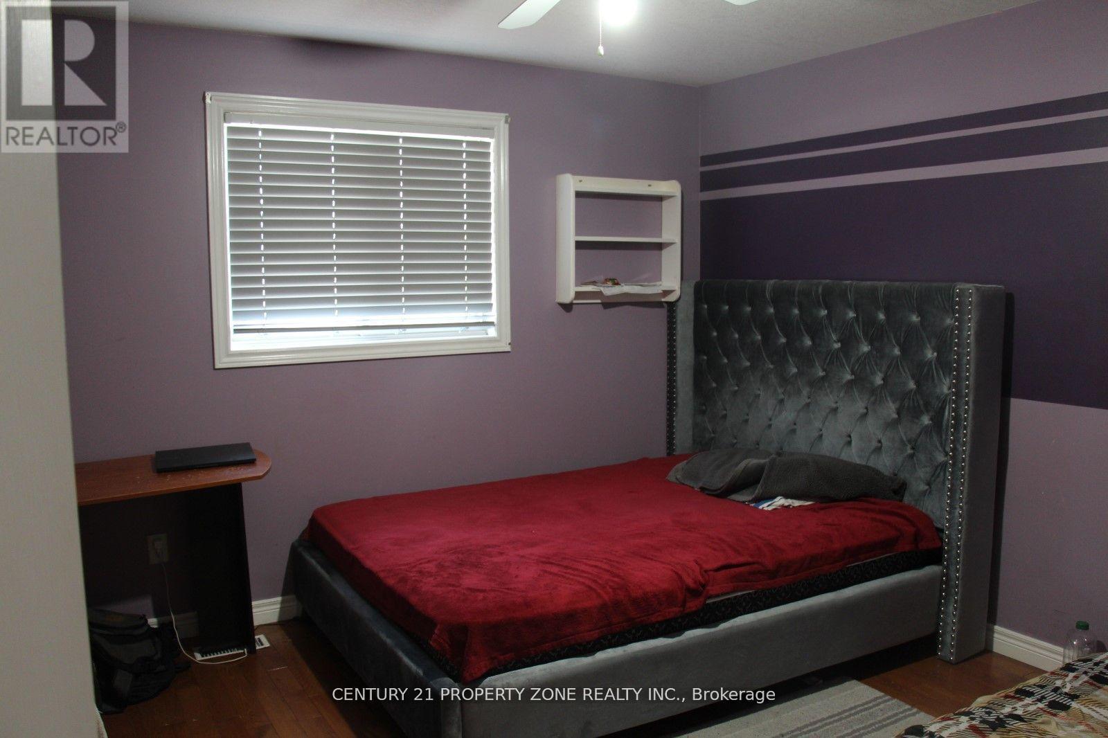 163 Stone Church Road E, Hamilton, Ontario  L9B 1A8 - Photo 7 - X12424725