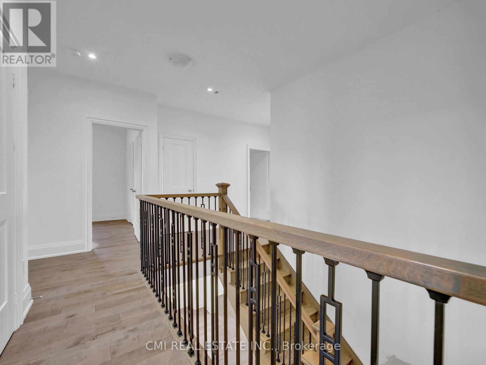 205 Agro Street, Hamilton, Ontario  L8B 1X7 - Photo 19 - X12424767