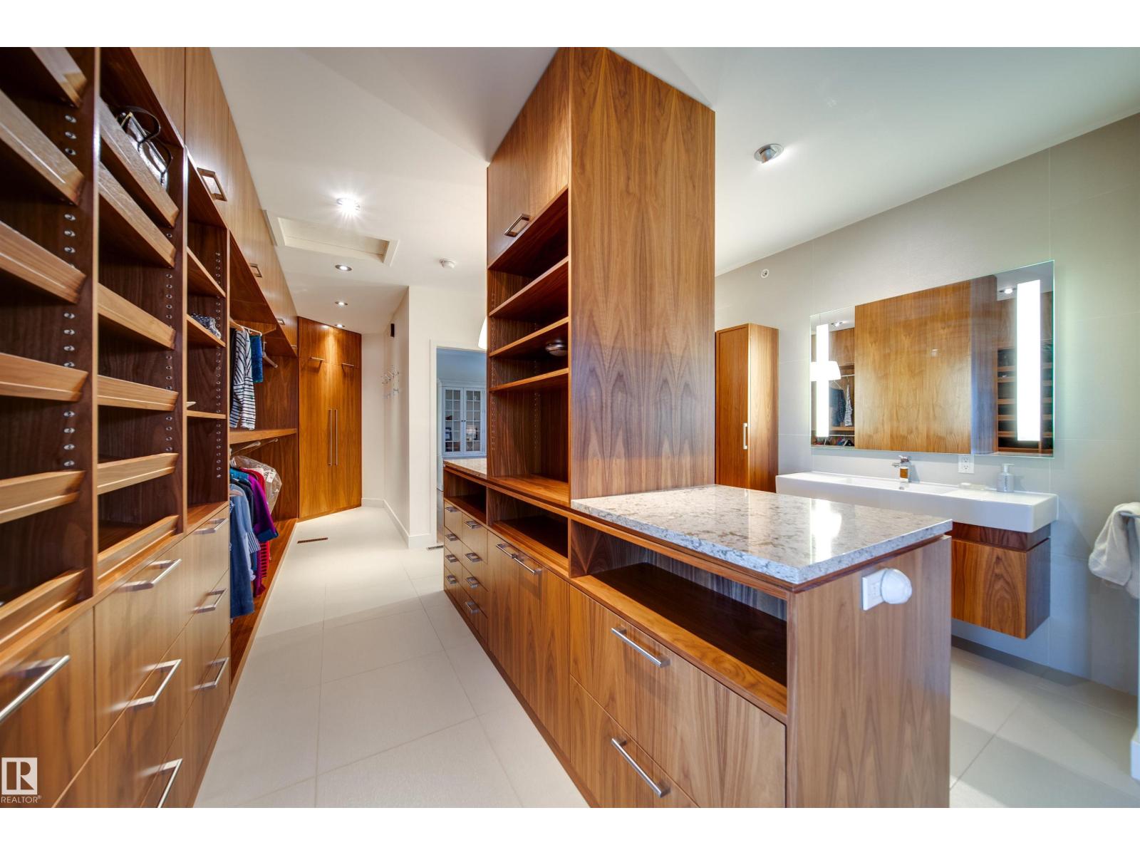 28 Riverside Cr Nw, Edmonton, Alberta  T5N 3M5 - Photo 38 - E4457450