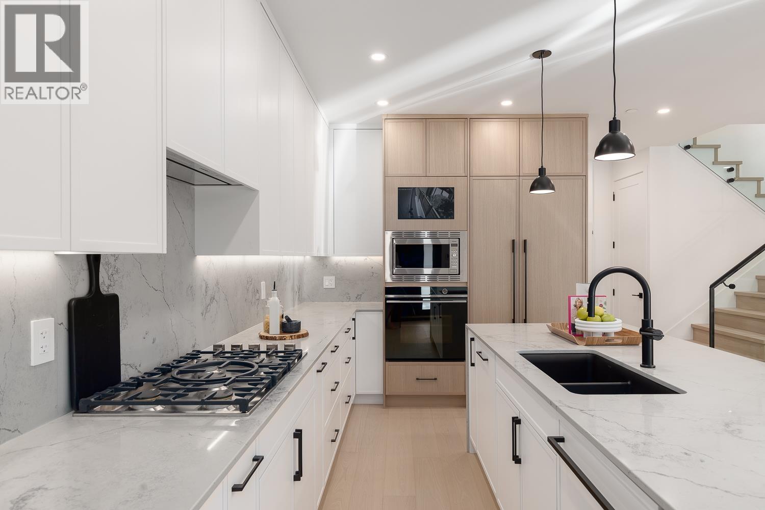 1 475 W 20th Avenue, Vancouver, British Columbia  V5Y 2C7 - Photo 4 - R3051923