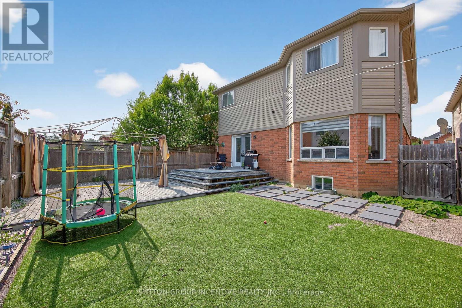 50 Tudor Crescent, Barrie, Ontario  L4M 0A8 - Photo 4 - S12412678