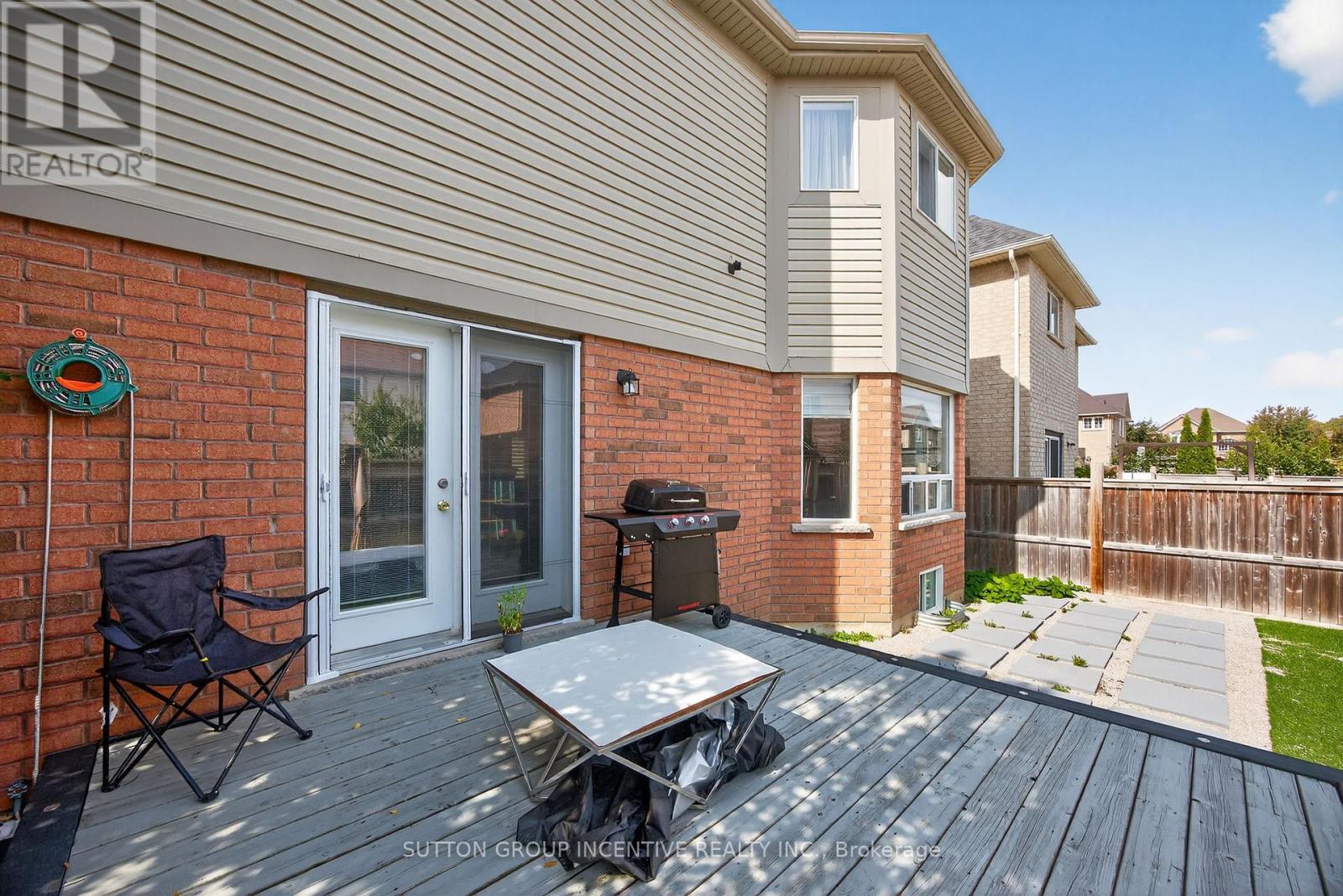 50 Tudor Crescent, Barrie, Ontario  L4M 0A8 - Photo 8 - S12412678